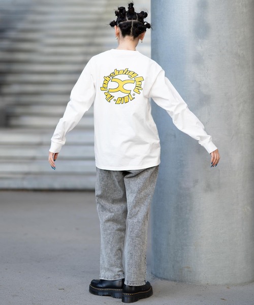 X-girl（エックスガール）の「CIRCLE X LOGO L/S TEE（Tシャツ/カットソー・レディース・ブラック/ホワイト/オレンジ・S/M/L/XL）」の16枚目の写真