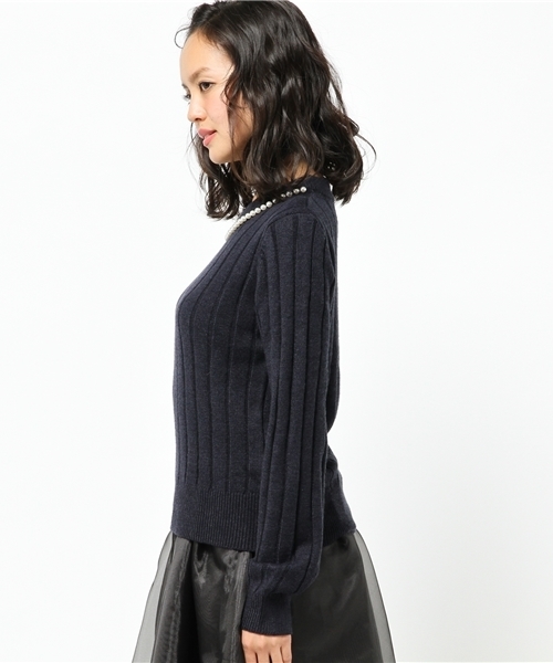 Heather(ヘザー)の「パールネックニットプルオーバー 557996(ニット/セーター・レディース・オフホワイト/ブラウン系その他/サックスブルー/ネイビー・FREE)」の6枚目の写真