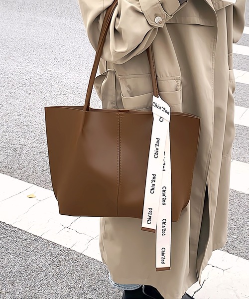 Dita（ディータ）の「ストラップソフトトートバッグ（ポーチ付き）A4（トートバッグ・レディース・ブラウン/ブラック/キャメル/ナチュラル・FREE）」の18枚目の写真