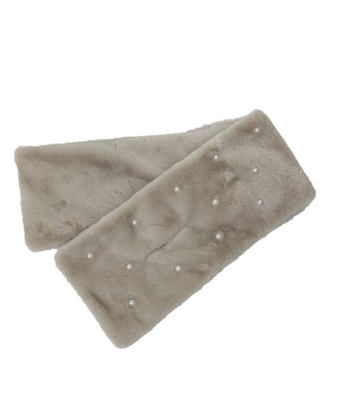 a-jolie（アジョリー）の「a-jolie パール付きエコファーティペット（マフラー・レディース・ライトグレー/ブラック/ライトベージュ・FREE）」の6枚目の写真