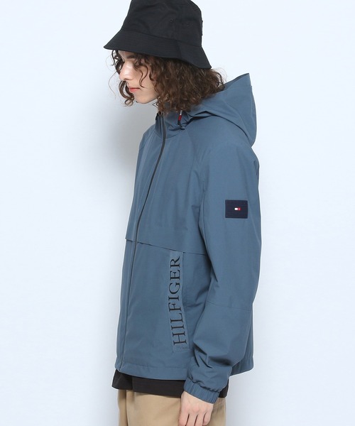 TOMMY HILFIGER(トミーヒルフィガー)の「リップトップフーデッドジャケット(ナイロンジャケット・メンズ・ブルー/オレンジ/ブラック・SMALL/X-LARGE/LARGE/MEDIUM)」の4枚目の写真