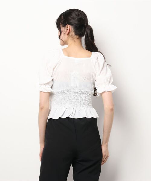 Lace Ladies(レースレディース)の「シャーリング 五分袖パフスリーブ Vネックブラウス(ニット/セーター・レディース・ホワイト/ブルー・S/M/L/XL)」の4枚目の写真