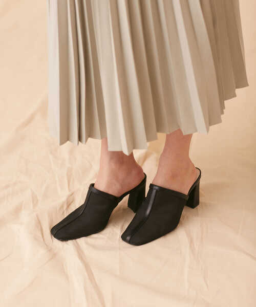 JILL by JILL STUART（ジルバイジルスチュアート）の「ブーティーサンダル（サンダル・レディース・ブラック/オレンジ/ベージュ・LARGE/SMALL/MEDIUM）」の5枚目の写真