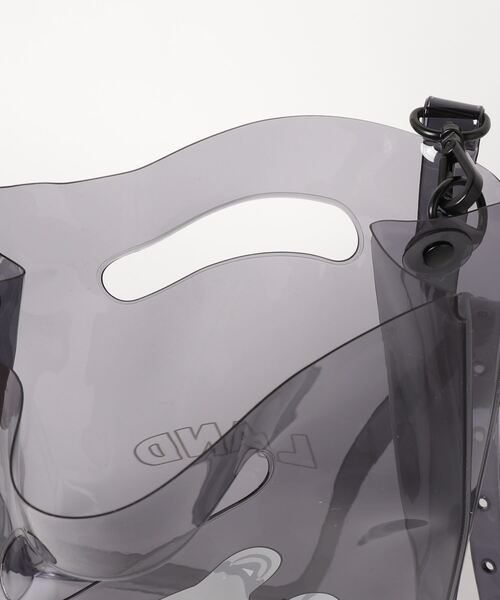 LAND by MILKBOY(ランドバイミルクボーイ)の「LAND PVC BAG(ショルダーバッグ・メンズ・A/B・FREE)」の5枚目の写真