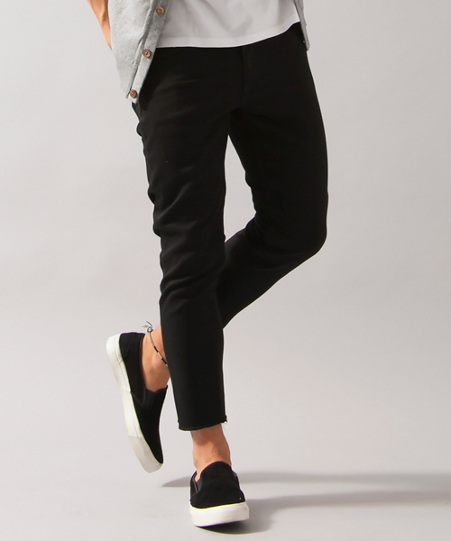 BEAUTY&YOUTH UNITED ARROWS（ビューティーアンドユースユナイテッドアローズ）の「BY ∴ カット/オフ 5ポケット アンクルパンツ◆（その他パンツ・メンズ・オフホワイト/ブラック/ライトブルー・MEDIUM/LARGE/SMALL/X-LARGE）」の2枚目の写真