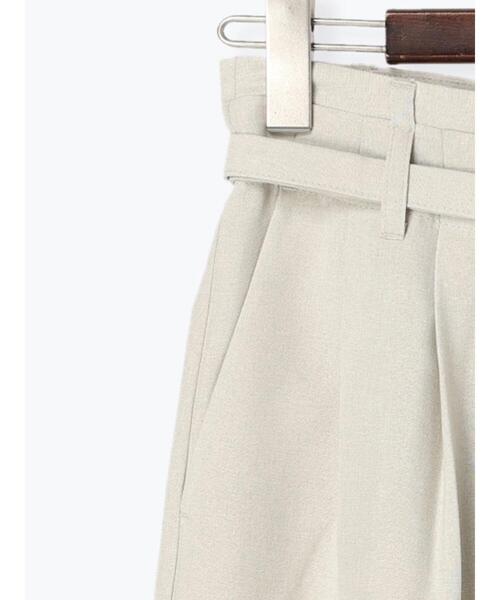 Te chichi（テチチ）の「ベルト付麻調ワイドクロップドパンツ（その他パンツ・レディース・イエロー/ネイビー/ベージュ・SMALL/MEDIUM）」の9枚目の写真