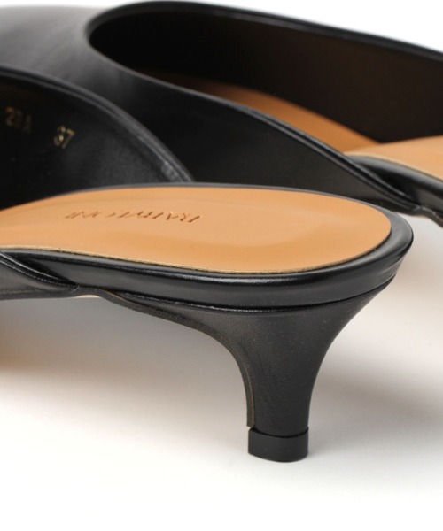 BABYLONE（バビロン）の「BABYLONE / ポイントミュール（その他シューズ・レディース・ベージュ/ブラック・23cm/24cm/24.5cm）」の8枚目の写真