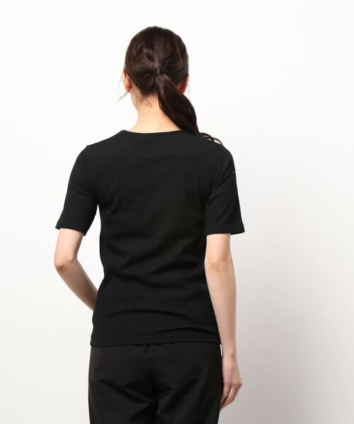 HONEYSUCKLE ROSE(ハニーサックルローズ)の「【HONEYSUCKLE ROSE】リブクルーネックTシャツ(Tシャツ/カットソー・レディース・ブラウン/ブラック/オフホワイト・S/L/M)」の8枚目の写真