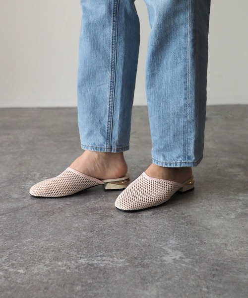 Riberry（リベリー）の「メッシュスリッパサンダル（サンダル・レディース・ブラック/アイボリー・MEDIUM/LARGE）」の7枚目の写真