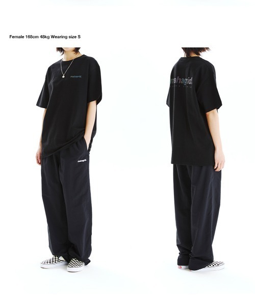 MAHAGRID(マハグリッド)の「【mahagrid】RAINBOW REFLECTIVE LOGO TEE / マハグリッド レインボー リフレクティブ ロゴ Tシャツ(Tシャツ/カットソー・メンズ・ホワイト/チャコールグレー/ブラック・SMALL/MEDIUM/LARGE/X-LARGE)」の5枚目の写真
