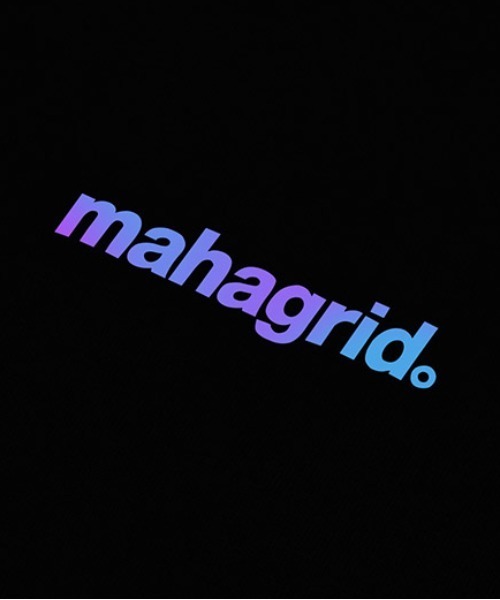 MAHAGRID(マハグリッド)の「【mahagrid】RAINBOW REFLECTIVE LOGO TEE / マハグリッド レインボー リフレクティブ ロゴ Tシャツ(Tシャツ/カットソー・メンズ・ホワイト/チャコールグレー/ブラック・SMALL/MEDIUM/LARGE/X-LARGE)」の12枚目の写真