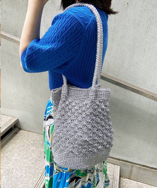 OPAQUE.CLIP（オペークドットクリップ）の「◆ラメヤーンミニトートバッグ（トートバッグ・レディース・ブラック/シルバー/ブロンズ/ピンクゴールド・00）」の3枚目の写真