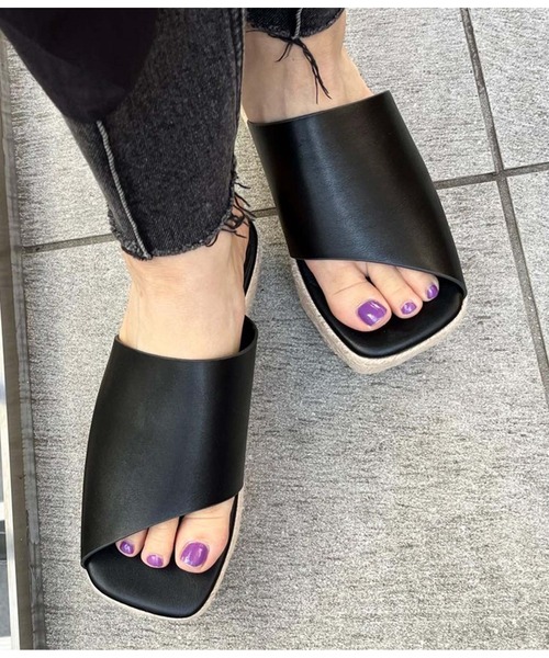 Settimissimo（セッティミッシモ）の「スクエアージュートサンダル（サンダル・レディース・ブラック/オフホワイト・S/M/L）」の2枚目の写真