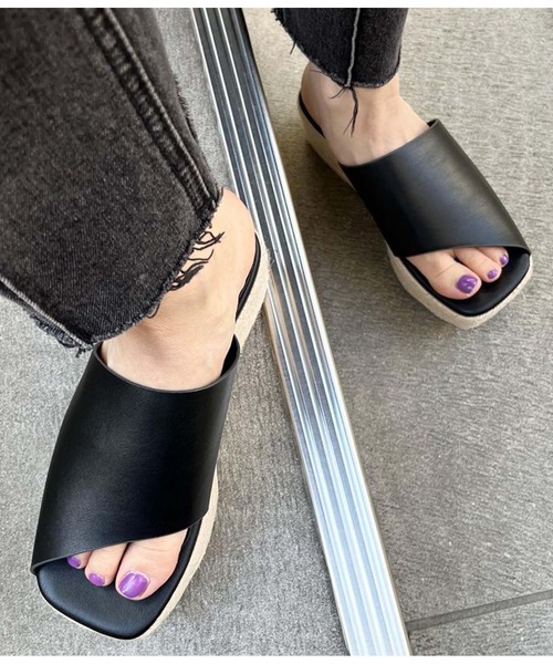 Settimissimo（セッティミッシモ）の「スクエアージュートサンダル（サンダル・レディース・ブラック/オフホワイト・S/M/L）」の17枚目の写真