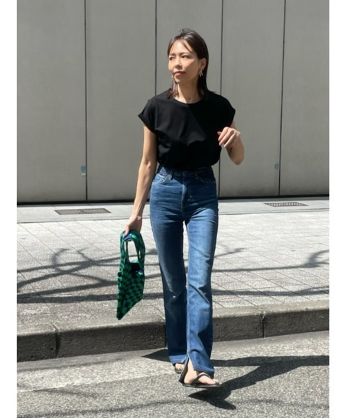 ulu（ウル）の「roundneck roll up Tshirt（Tシャツ/カットソー・レディース・ブラック・FREE）」の5枚目の写真