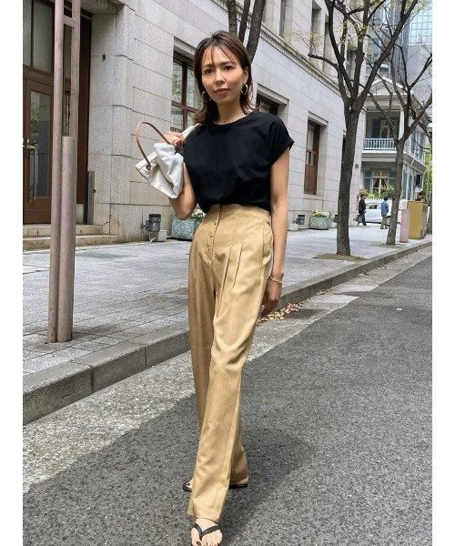 ulu（ウル）の「roundneck roll up Tshirt（Tシャツ/カットソー・レディース・ブラック・FREE）」の13枚目の写真