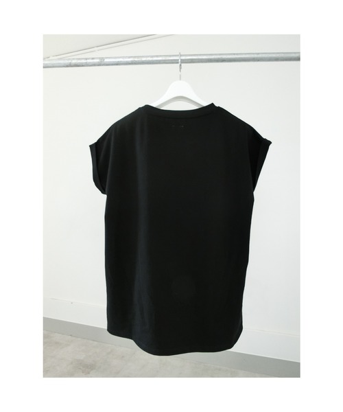 ulu（ウル）の「roundneck roll up Tshirt（Tシャツ/カットソー・レディース・ブラック・FREE）」の8枚目の写真