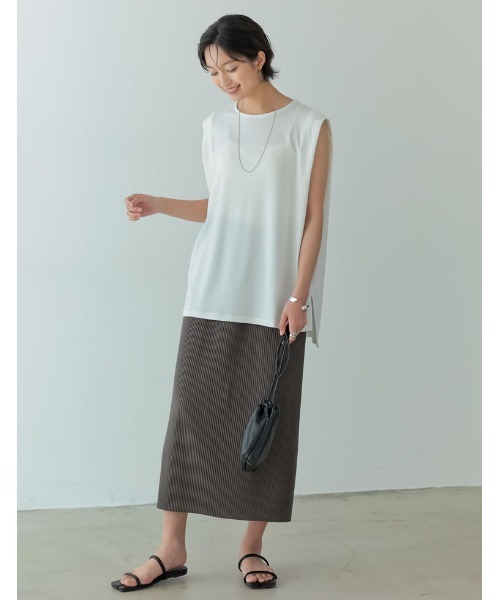 Re:EDIT（リエディ）の「接触冷感とろみショルダータックノースリーブシャツ（タンクトップ・レディース・ホワイト/オレンジ/グリーン/スミクロ/グレイッシュベージュ・MEDIUM/LARGE）」の9枚目の写真