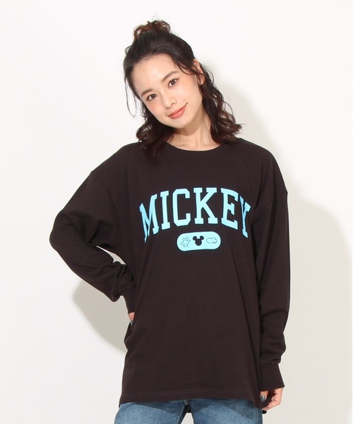 Disney(ディズニー)の「親子お揃い ディズニー カレッジロゴロンT 7277A(Tシャツ/カットソー・レディース・ブラック系1/チェリーピンク/イエロー×グリーン/ブラック系2・S/XL/L/M)」の1枚目の写真