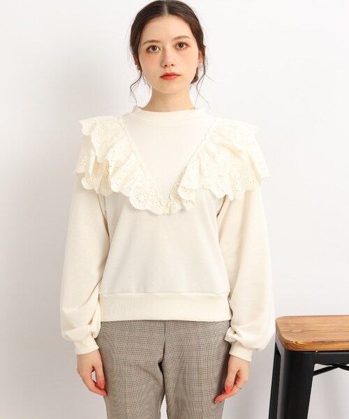 Cutie Blonde（キューティーブロンド）の「◆【360度 映える】レースフリル スウェット（スウェット・レディース・ブラック/ホワイト系/ピンク系・02/03）」の4枚目の写真