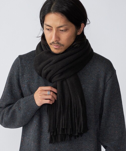 SHIPS(シップス)の「*SHIPS:〈ウォッシャブル〉Clacarbo(R) ビッグ ラッセル マフラー(マフラー・メンズ・ブラック/ベージュ・ONE SIZE)」の2枚目の写真
