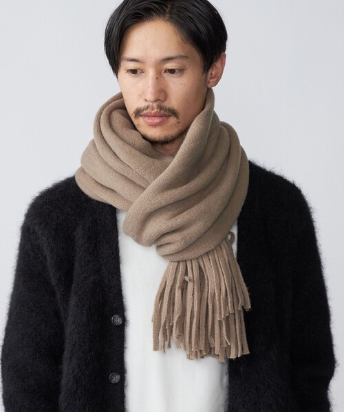 SHIPS(シップス)の「*SHIPS:〈ウォッシャブル〉Clacarbo(R) ビッグ ラッセル マフラー(マフラー・メンズ・ブラック/ベージュ・ONE SIZE)」の8枚目の写真