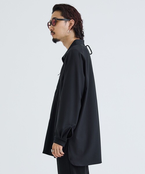 WHITE MOUNTAINEERING（ホワイトマウンテニアリング）の「TECH RAGLAN