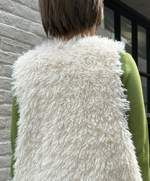 CIAOPANIC（チャオパニック）の「ボリュームファーベスト（ベスト・レディース・オフホワイト/モカ・FREE）」の21枚目の写真