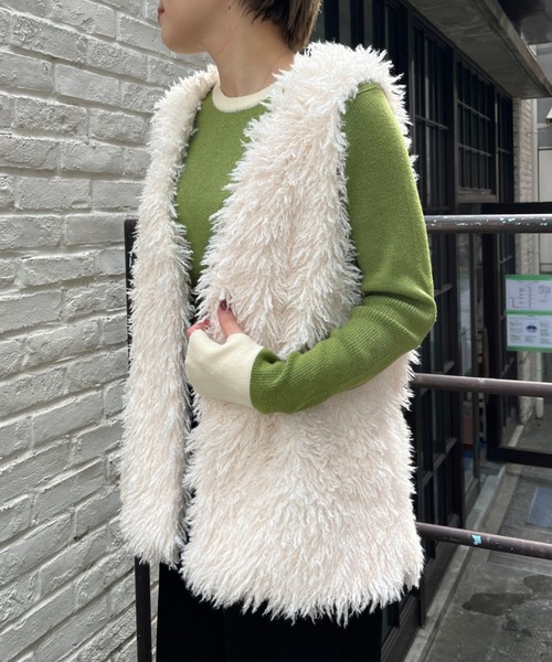 CIAOPANIC（チャオパニック）の「ボリュームファーベスト（ベスト・レディース・オフホワイト/モカ・FREE）」の15枚目の写真