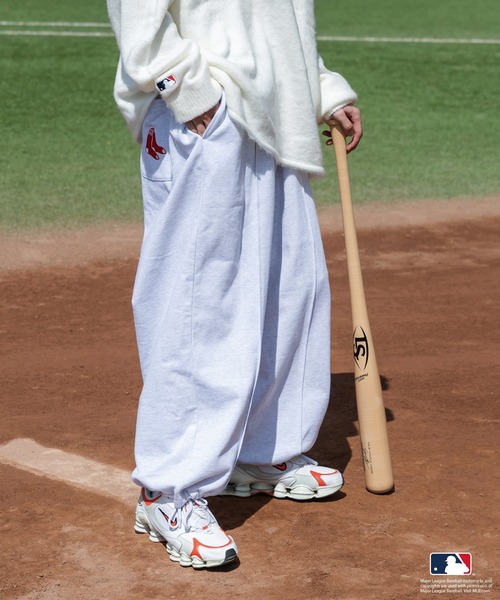 Perushu × MLB 上下セットアップでこのお値段！最終値下げ！！ セール】Perushu × MLB コラボ中綿スタンドネックブルゾン