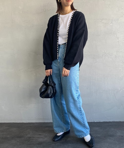 JEANS FACTORY （ジーンズファクトリー）の「[MAISON DE L'ALLURE/メゾンドゥラリュール] パールデザイン ニットカーディガン（ニット/セーター・レディース・ネイビー/ブラック/オフホワイト・F）」の10枚目の写真
