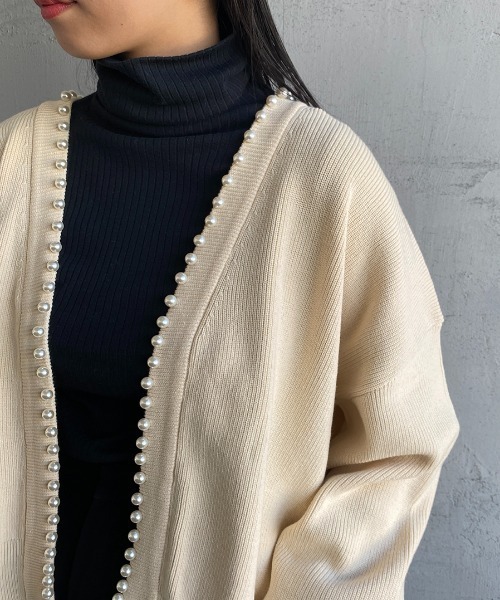 JEANS FACTORY （ジーンズファクトリー）の「[MAISON DE L'ALLURE/メゾンドゥラリュール] パールデザイン ニットカーディガン（ニット/セーター・レディース・ネイビー/ブラック/オフホワイト・F）」の22枚目の写真