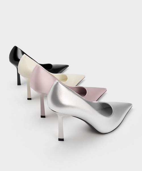 CHARLES & KEITH(チャールズ & キース)の「【販売終了】ポインテッドトゥ パンプス(パンプス・レディース・ライラック/ブラック・25.5cm/23.5cm/25cm/22.5cm/23cm/24.5cm/22cm)」の5枚目の写真
