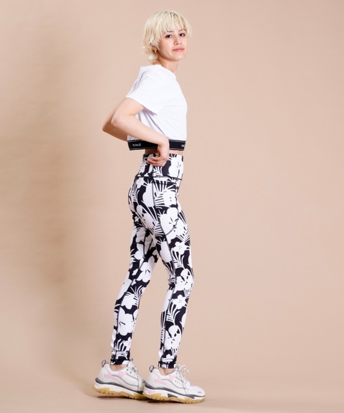 Hurley （ハーレー）の「Hurley/ハーレー  水陸両用/ショート丈ロゴジャガードバンドTシャツ/ラッシュガード   WSS2320033（Tシャツ/カットソー・レディース・ホワイト/カーキ/ブラック・M/S）」の10枚目の写真