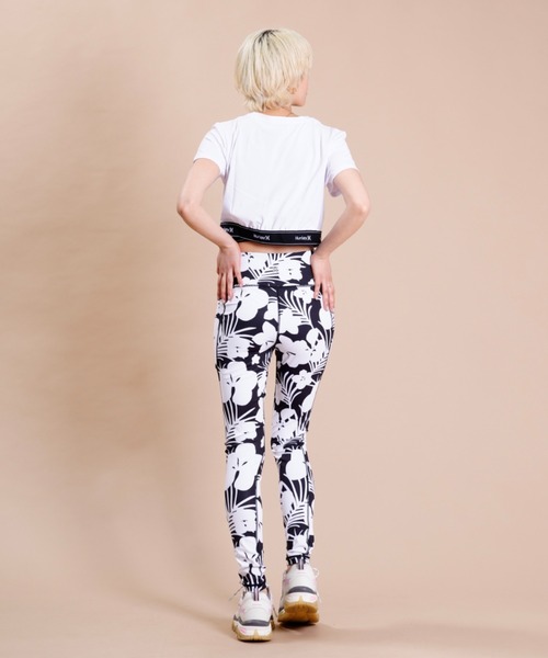 Hurley （ハーレー）の「Hurley/ハーレー  水陸両用/ショート丈ロゴジャガードバンドTシャツ/ラッシュガード   WSS2320033（Tシャツ/カットソー・レディース・ホワイト/カーキ/ブラック・M/S）」の11枚目の写真