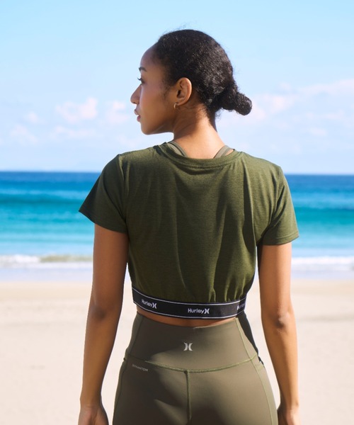 Hurley （ハーレー）の「Hurley/ハーレー  水陸両用/ショート丈ロゴジャガードバンドTシャツ/ラッシュガード   WSS2320033（Tシャツ/カットソー・レディース・ホワイト/カーキ/ブラック・M/S）」の22枚目の写真