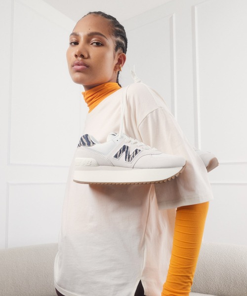 NEW BALANCE（ニューバランス）の「574+（スニーカー・レディース・オフホワイト/ブラック/グレー・25.0cm/24.5cm/23.5cm/24.0cm/22.0cm/23.0cm/22.5cm）」の9枚目の写真