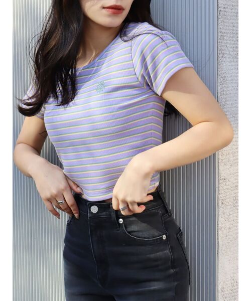 EVRIS（エヴリス）の「SUNNYショートTシャツ（Tシャツ/カットソー・レディース・ベージュ/ピンク/ブラック/ホワイト/グリーン/ブルー/パープル・FREE）」の6枚目の写真