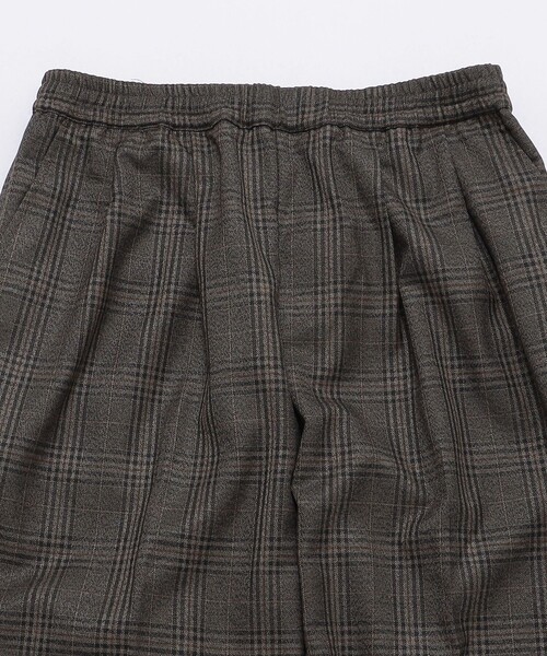 SHIPS Colors（シップス カラーズ）の「SHIPS Colors: テーパード ワイド トラウザー パンツ（その他パンツ・メンズ・ベージュ/ネイビー/ライトグレー/ブラック/ブラウン/ブルー/ベージュ系その他・MEDIUM/LARGE/SMALL）」の16枚目の写真