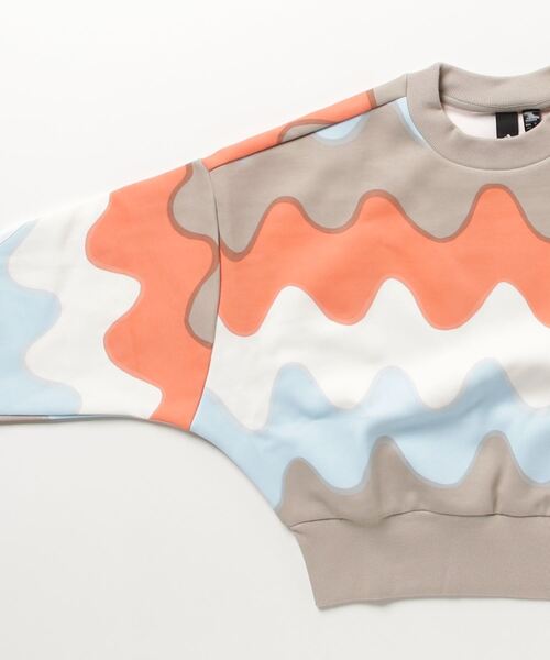 adidas（アディダス）の「adidas × マリメッコ フューチャーアイコン スリーストライプス スウェット / トレーナー / アディダス adidas（スウェット・レディース・ホワイト/コーラル・X-LARGE/SMALL/XX-LARGE/MEDIUM/LARGE）」の8枚目の写真