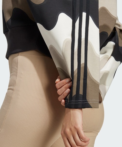 adidas（アディダス）の「adidas × マリメッコ フューチャーアイコン スリーストライプス スウェット / トレーナー / アディダス adidas（スウェット・レディース・ホワイト/コーラル・X-LARGE/SMALL/XX-LARGE/MEDIUM/LARGE）」の13枚目の写真