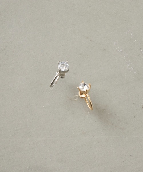 Auntie Rosa Holiday（アンティローザホリデー）の「クリスタルトラカフ（イヤーカフ・レディース・ゴールド/シルバー・FREE）」の2枚目の写真