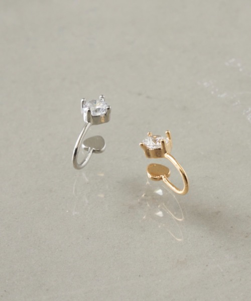 Auntie Rosa Holiday（アンティローザホリデー）の「クリスタルトラカフ（イヤーカフ・レディース・ゴールド/シルバー・FREE）」の4枚目の写真