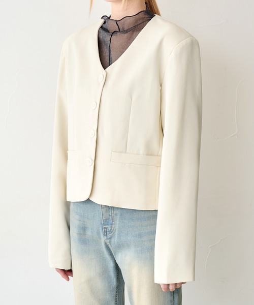 UNE MANSION（ユヌマンション）の「パステルカラークロップドノーカラージャケット（ノーカラージャケット・レディース・ブラック/ホワイト/ピンク/ライトグリーン・FREE）」の8枚目の写真