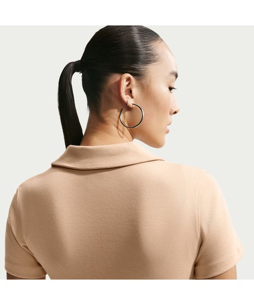 NIKE（ナイキ）の「NIKE/ナイキ WS NSW エッセンシャル S/S ポロシャツ（ポロシャツ・レディース・ブラック/ホワイト/オフホワイト/ライトブルー/ブルー系その他/ホワイト系その他/オレンジ/ベージュ・M/L/XL/S）」の13枚目の写真