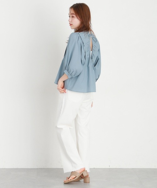mysty woman（ミスティウーマン）の「バックシャンデザインブラウス 904289（シャツ/ブラウス・レディース・ブラック/ブルー/オフホワイト・FREE）」の8枚目の写真
