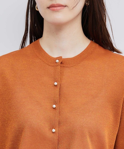 ROPE'（ロペ）の「イミテーションパールボタンカーディガン（カーディガン/ボレロ・レディース・オレンジ系その他2/ブラック/ベージュ系その他・38）」の9枚目の写真