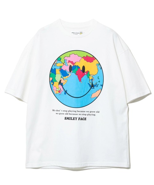 SMILEY FACE(スマイリーフェイス)の「SMILEY FACE/スマイリーフェイス アーススマイルTEE(Tシャツ/カットソー・メンズ・ホワイト/ブラック・MEDIUM/LARGE)」の2枚目の写真