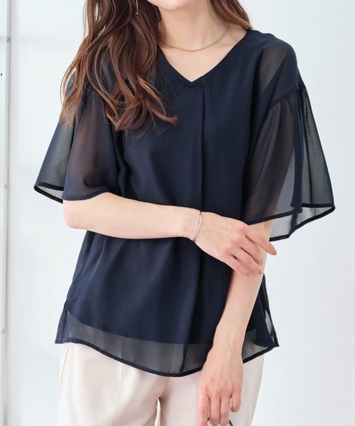 alotta(アロッタ)の「インナー付フレアー袖タックブラウス(シャツ/ブラウス・レディース・ネイビー/ブラック/ライトグレー/グレイッシュベージュ/オフホワイト/ピンク/ラベンダー/ライトブルー/サックスブルー/ベビーピンク/ブラック×ホワイト・LARGE/XXXX-LARGE/XXX-LARGE/MEDIUM/X-LARGE/XX-LARGE)」の7枚目の写真