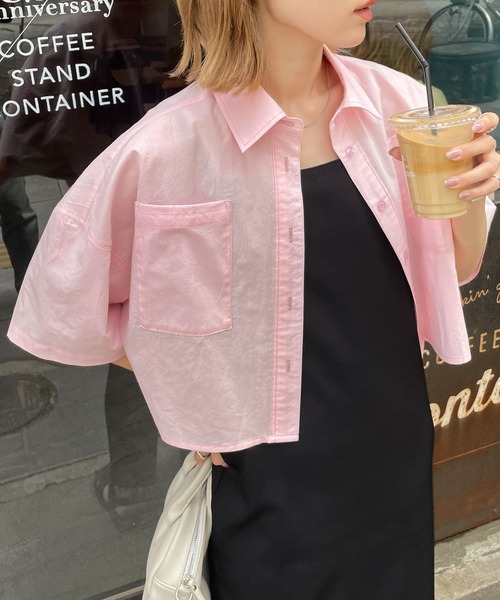 Chillfar（チルファー）の「ワイドクロップドシャツ（シャツ/ブラウス・レディース・ホワイト/ピンク/イエロー/ブルー・FREE）」の4枚目の写真